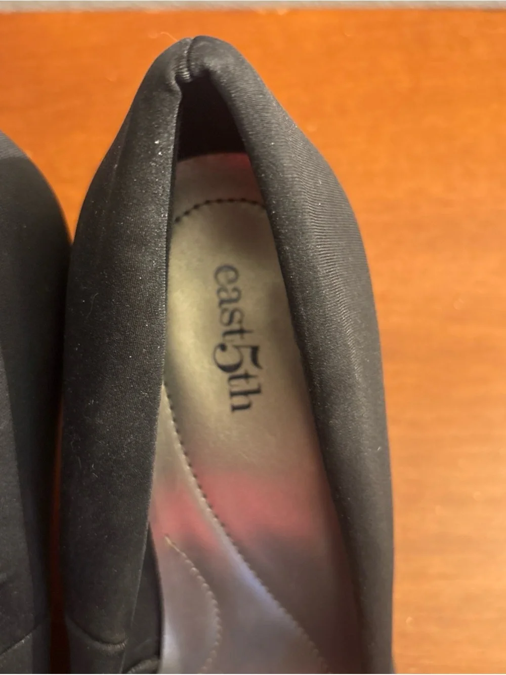 East 5th Black Women's Classic Pumps closed toe 8.5 low heel